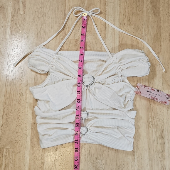 Stylish Off-Shoulder Top - Picture 9 of 11